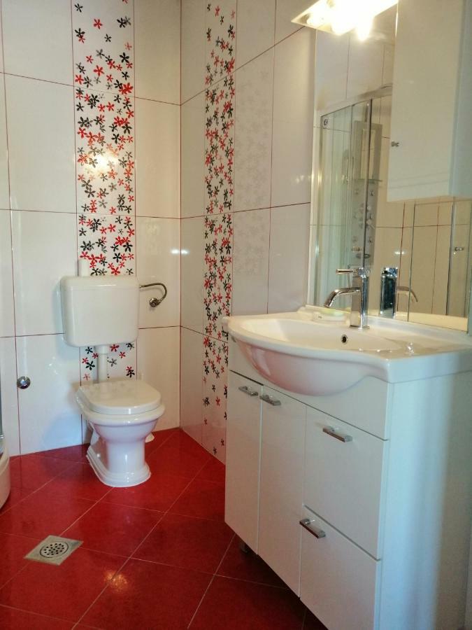 Apartman Rosanda Posedarje Extérieur photo